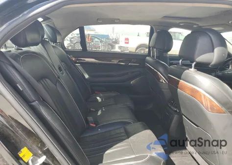 2017 Genesis G90 Premium z USA, uszkodzony, nr VIN KMHG34JA8HU025605